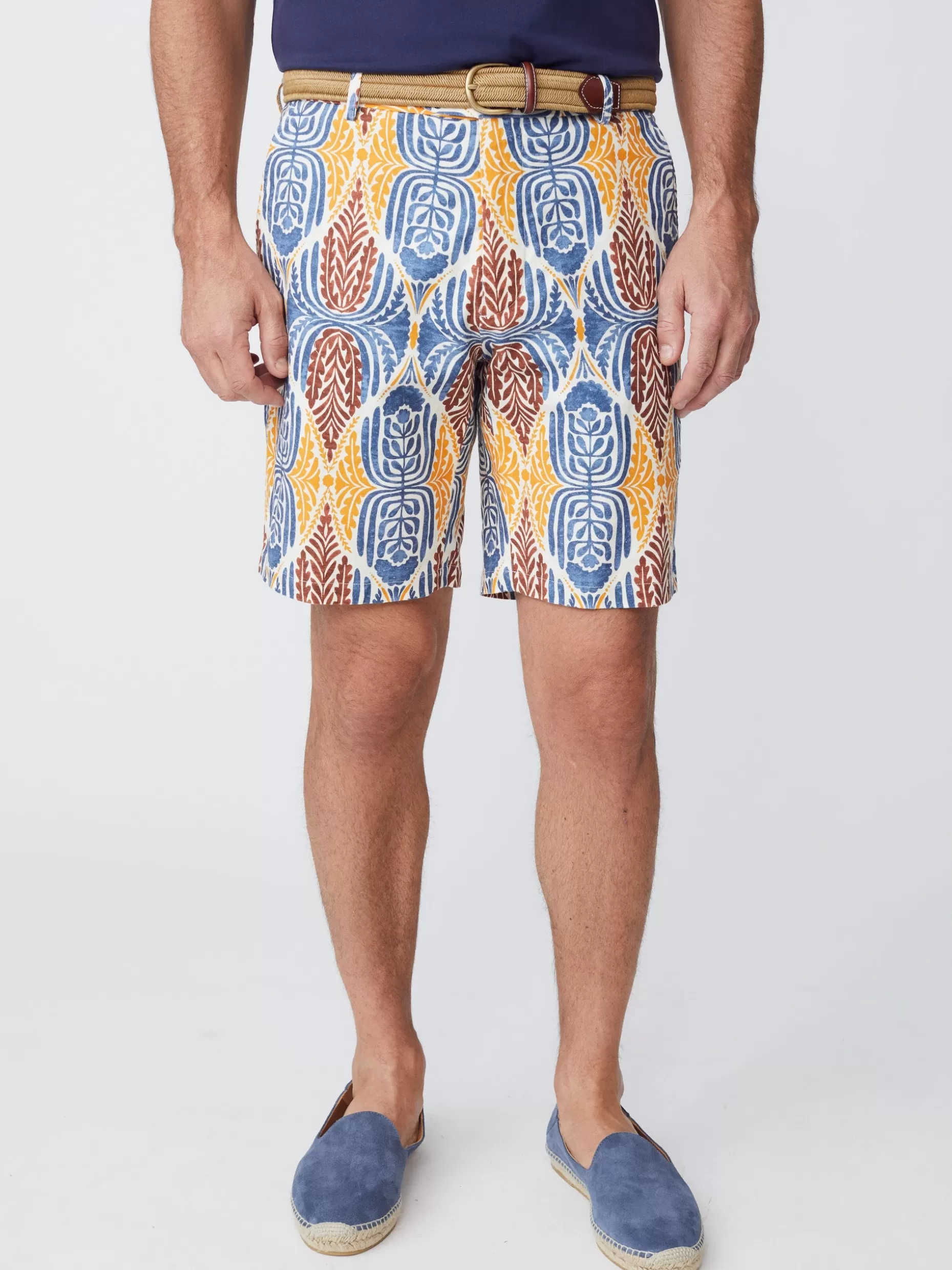 J. McLaughlin Oliver 9” Italian Twill Short In Mini Carriage House- Shorts